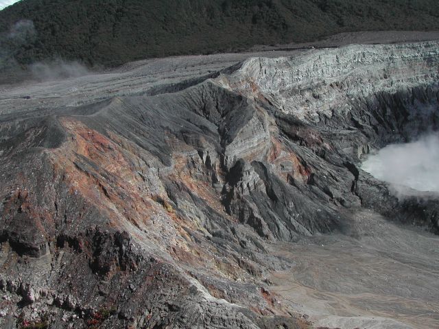 Innere westliche Kraterwand